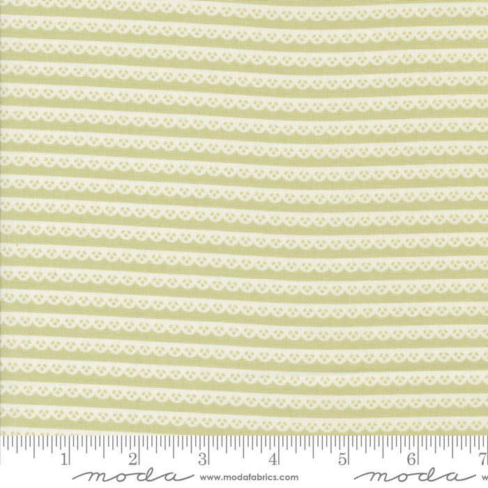 Dainty Meadow - Dainty Lace Pear