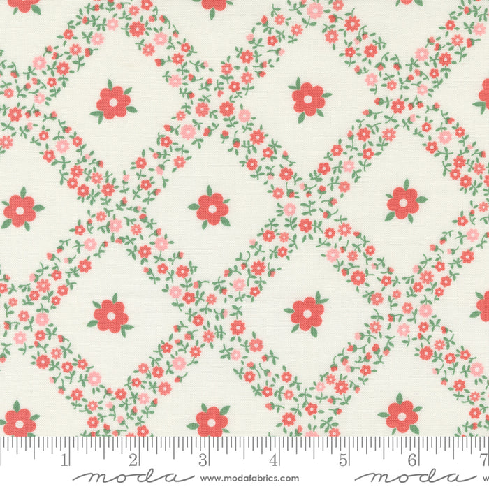Rosemary Cottage - Trellis Florals Cream Strawberry