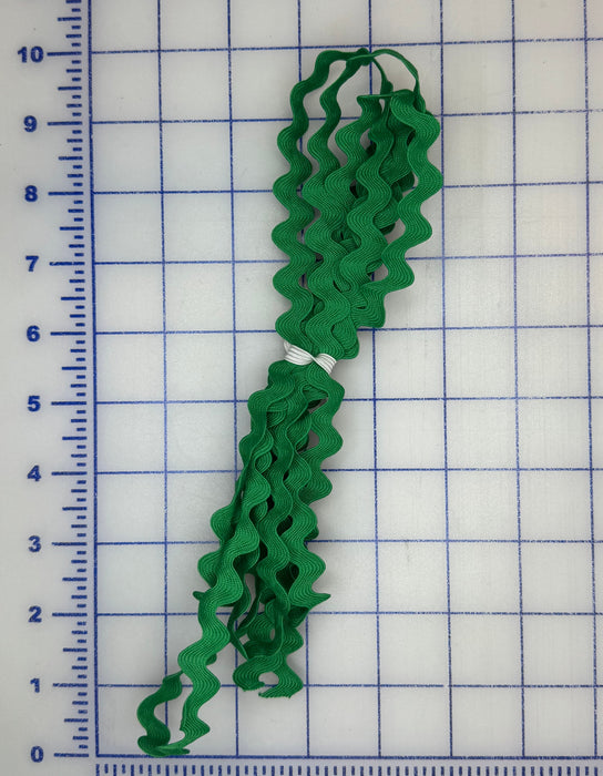 Green 1/2" Ric Rac 2-1/2 Yard Piece