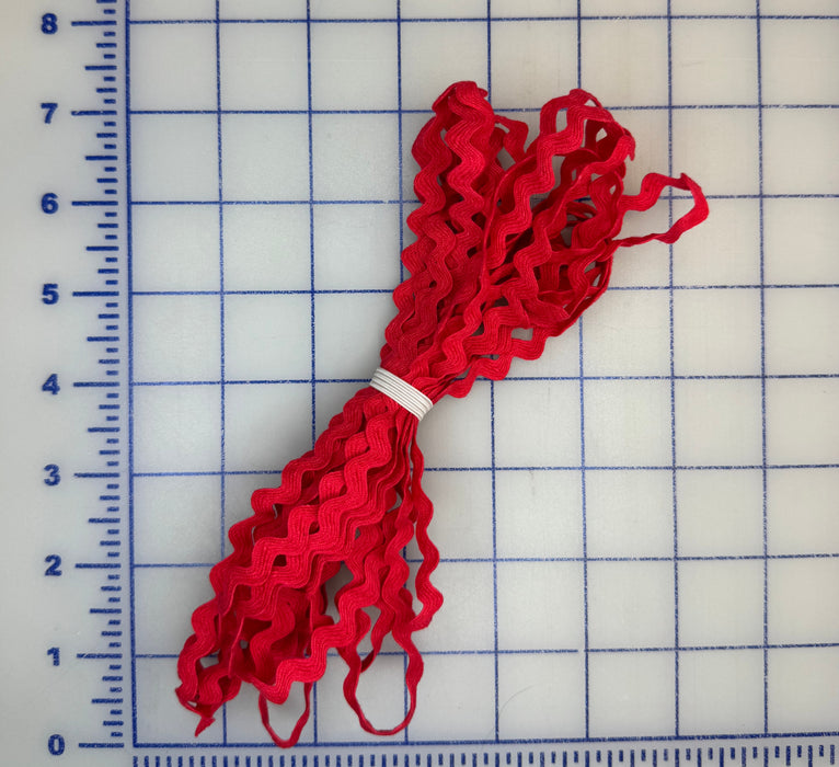 Light Bright Red 1/4" Ric Rac 5 Yard Piece