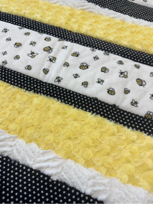 Bees Cuddle Quilt