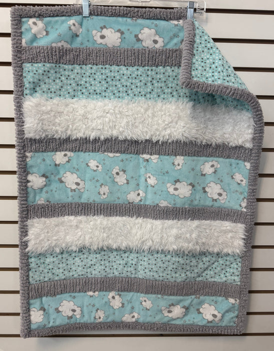 Sheep Cuddle Quilt