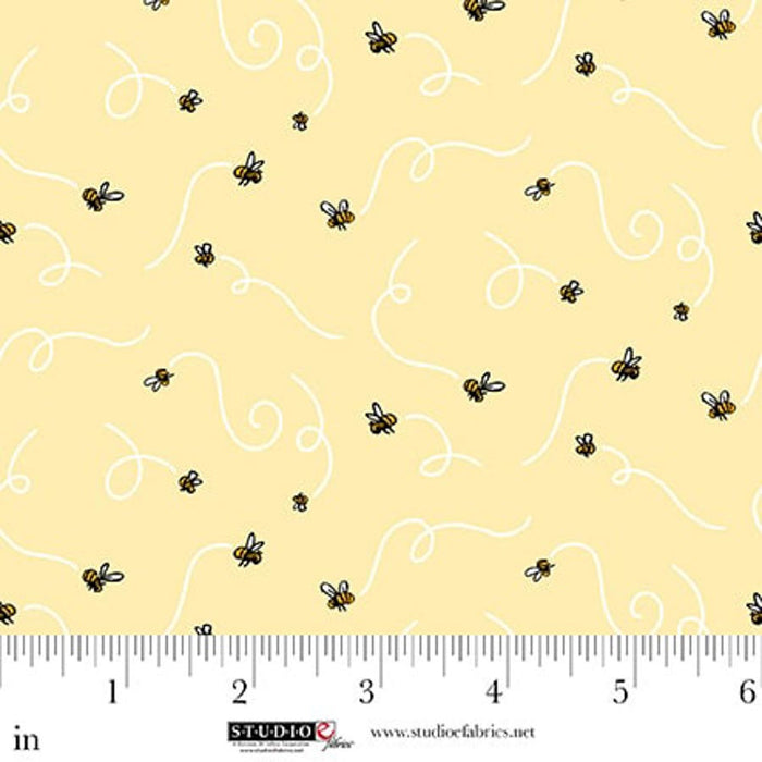 Classic Winnie - Bees Yellow